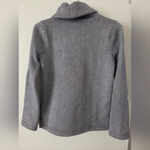 Women's Black and White Sweater
